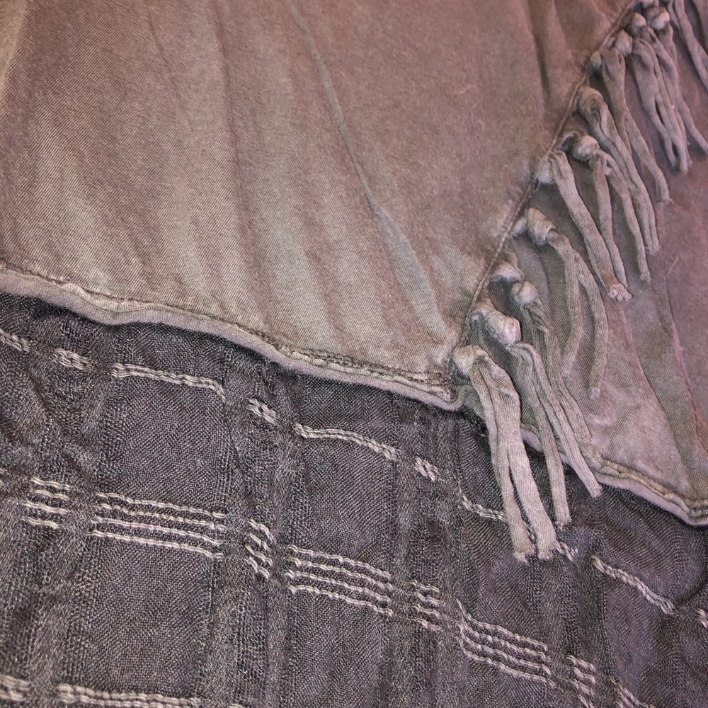 ✨sale✨ Free People Top w/ Fringe - Picture 3 of 4